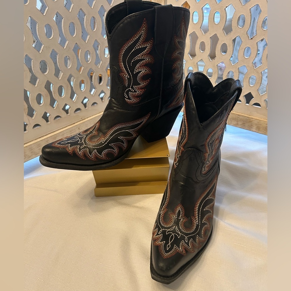 Ariat Black Embroidered Heeled Boots
